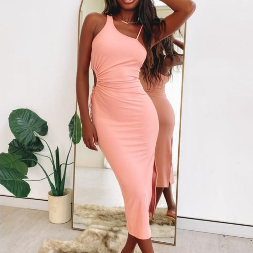 Beginning Boutique Brilliance MIDI Dress